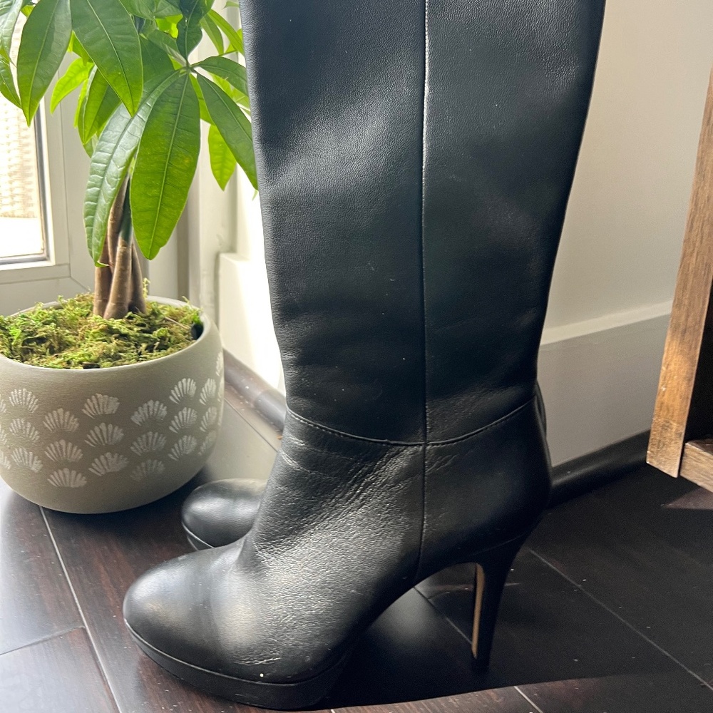 Black Boot - image 1